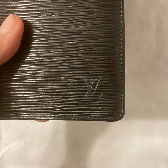 Louis Vuitton Epi Expandable Long Wallet - Picture 3 of 11